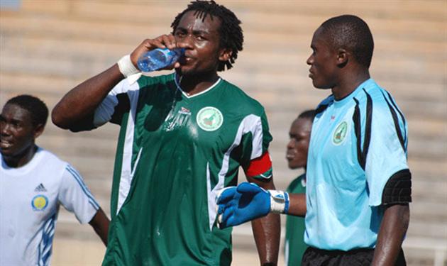 بابادي فيلس لاعب وسط القطن 